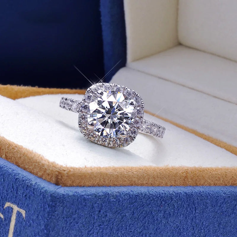 Diamond Halo Engagement Rings