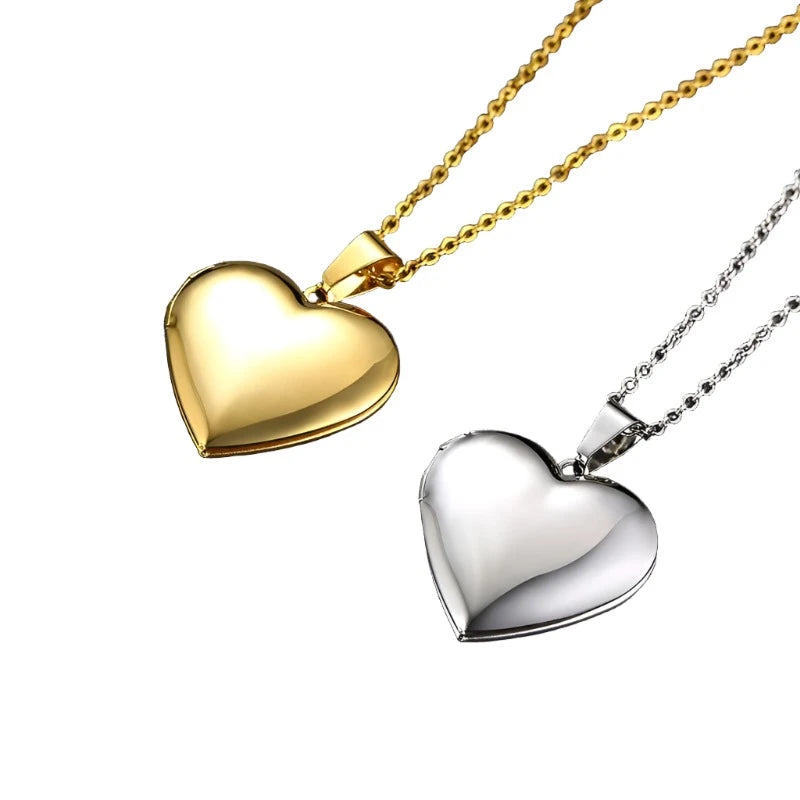 Heart Openable Photo Frame Necklace