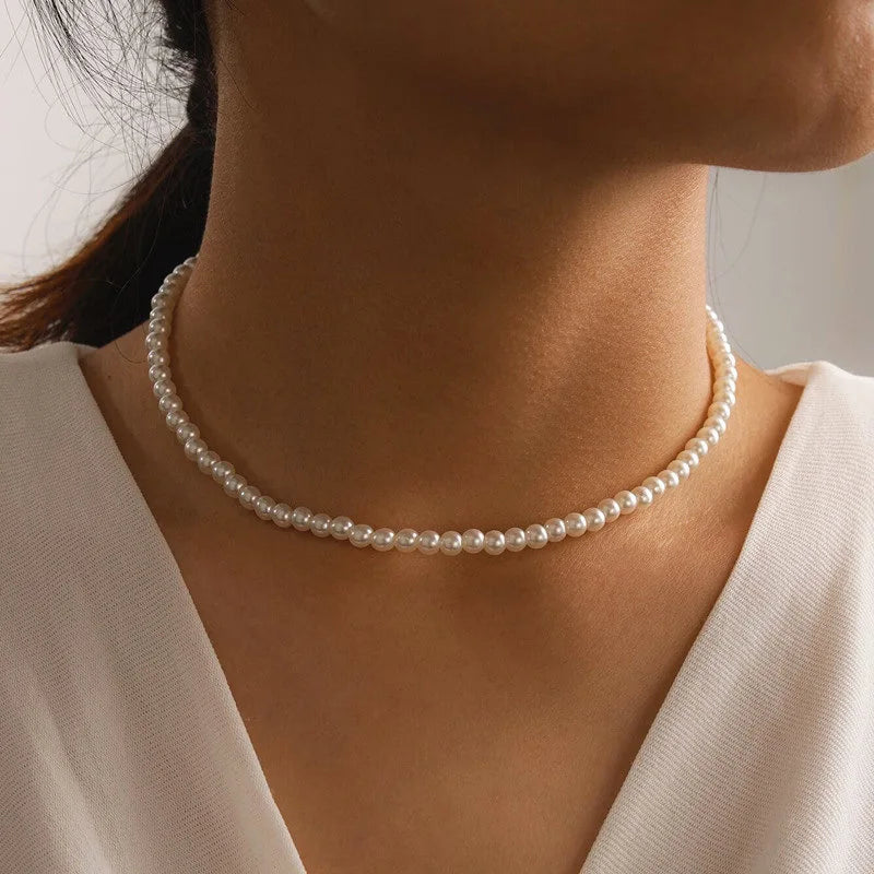 Exquisite Pearl Choker Necklace