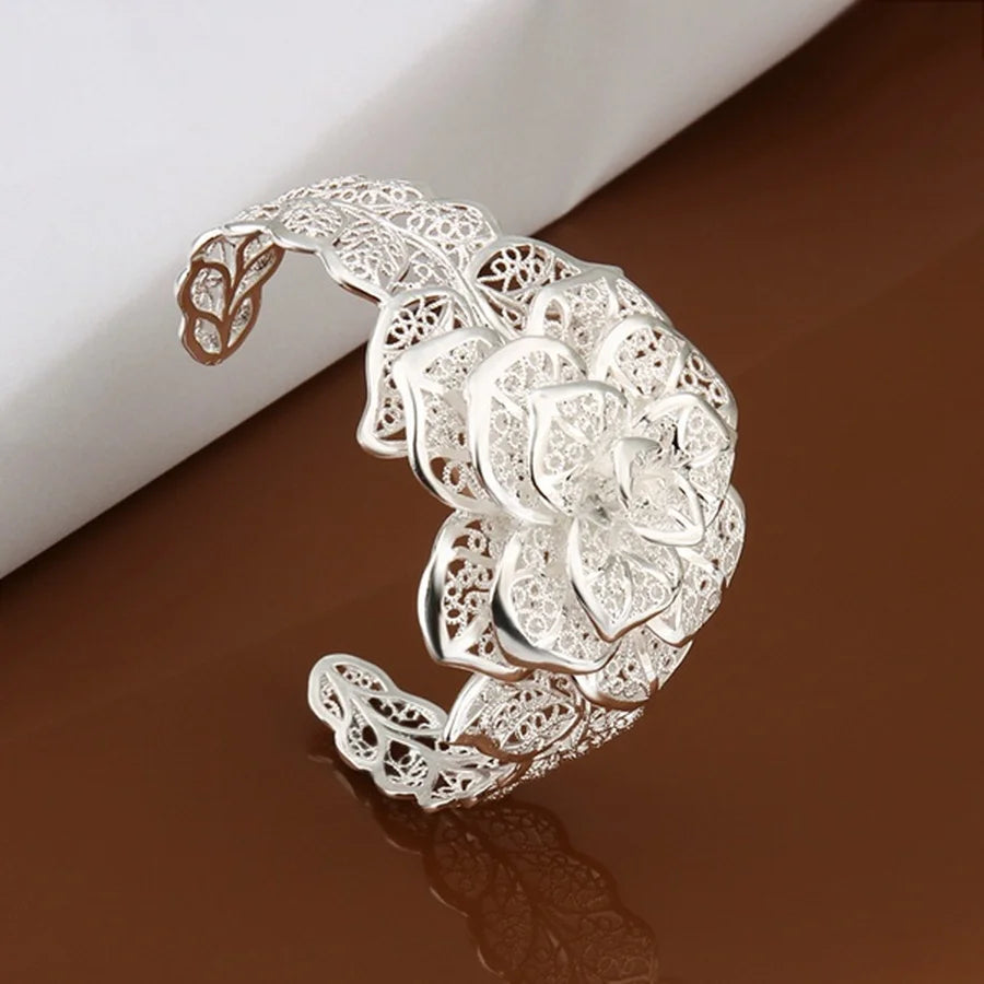 Lady Flowers Openings Bracelet
