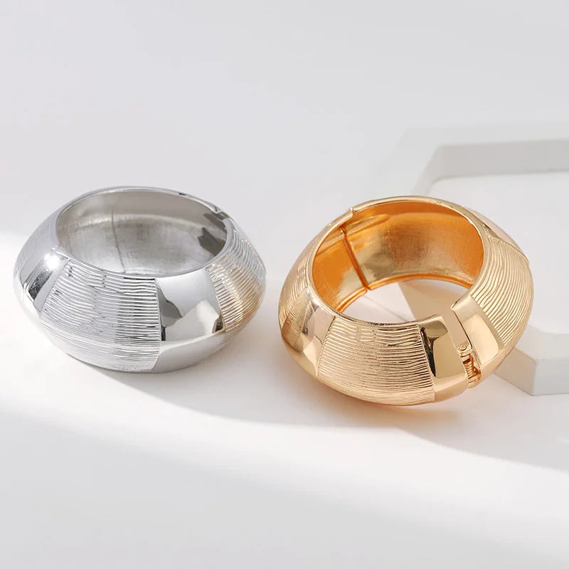 Circular Alloy Big Bracelet