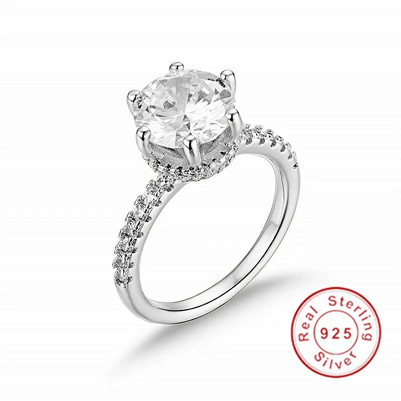 Oval Cut Diamond Rings