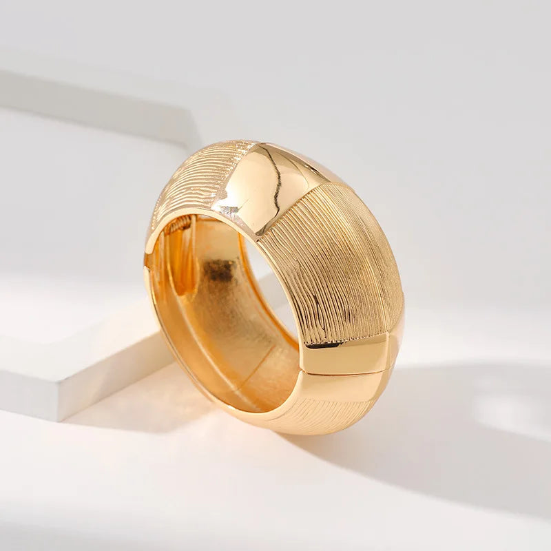 Circular Alloy Big Bracelet