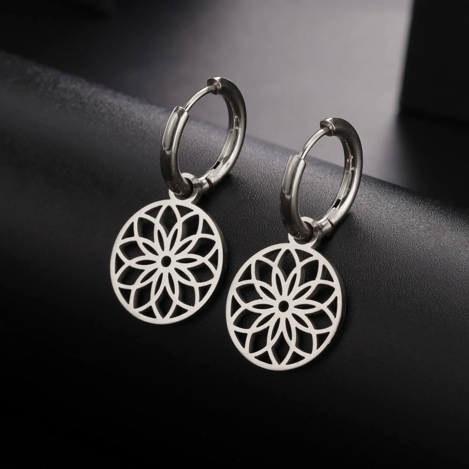 Skyrim Chakra Flower Earring