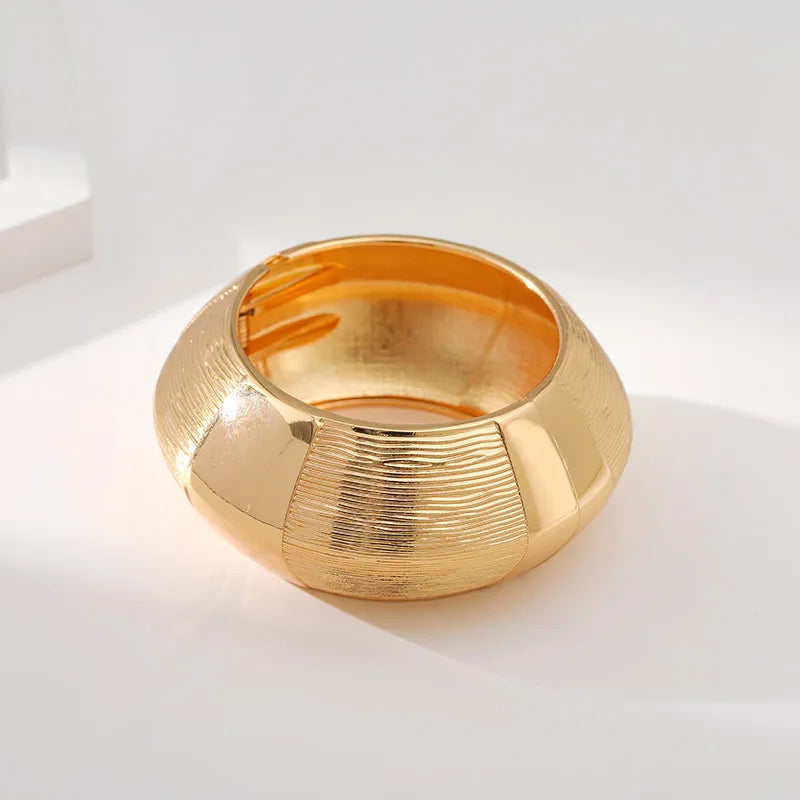 Circular Alloy Big Bracelet