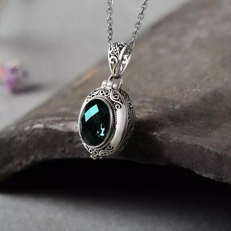 Oval Pendant Necklace