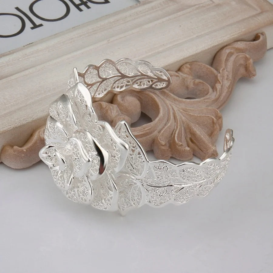 Lady Flowers Openings Bracelet