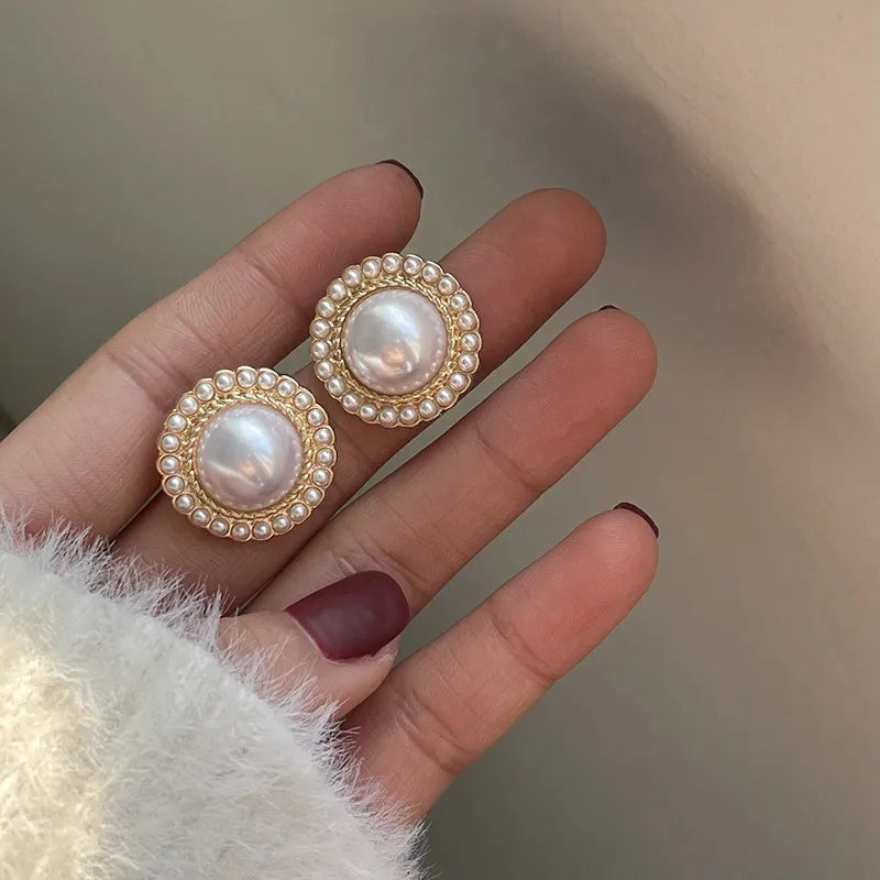 Big Pearl Stud Earring