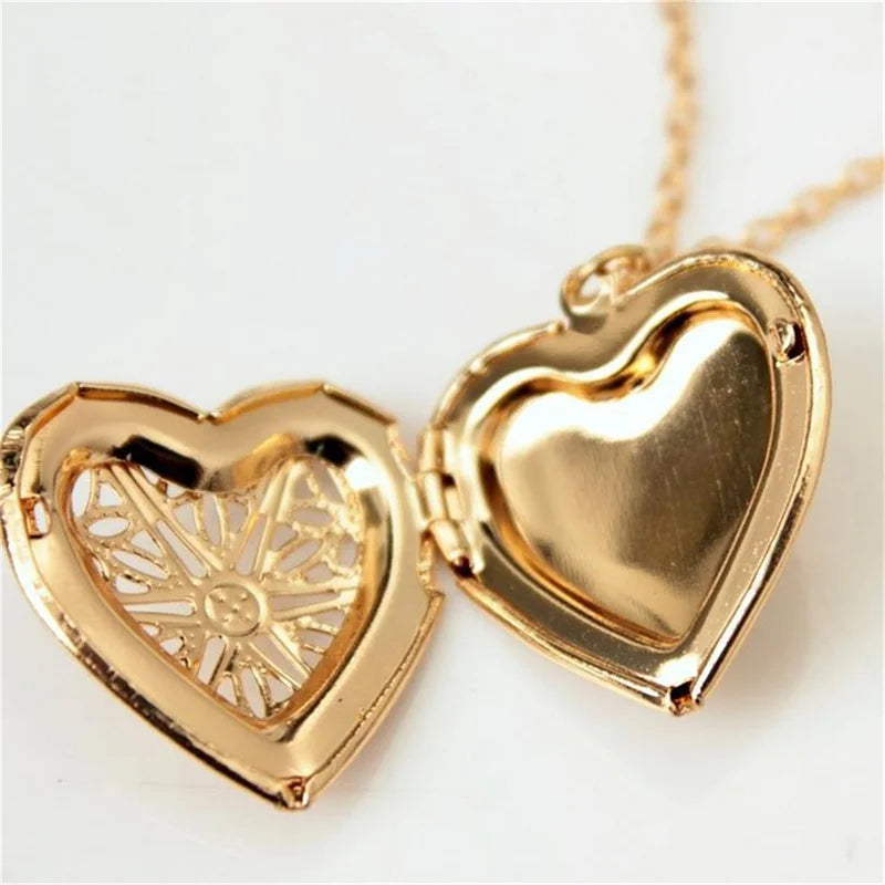 Heart Shape Photo Necklace